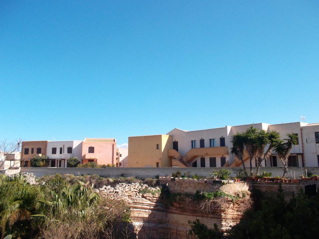 Villa Casa Vacanze Di Anna E Selene Favignana Exterior foto